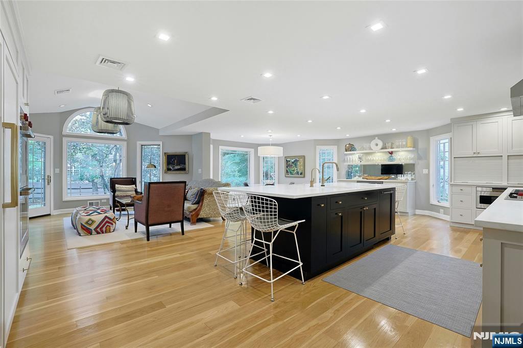 90 Arcadia Road