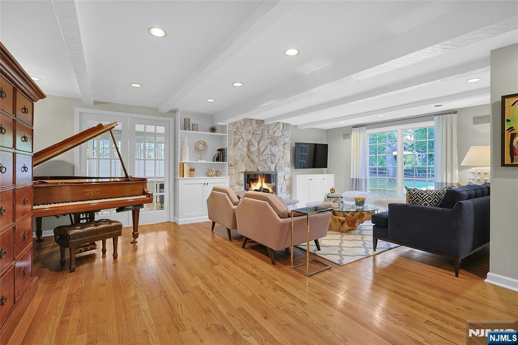90 Arcadia Road