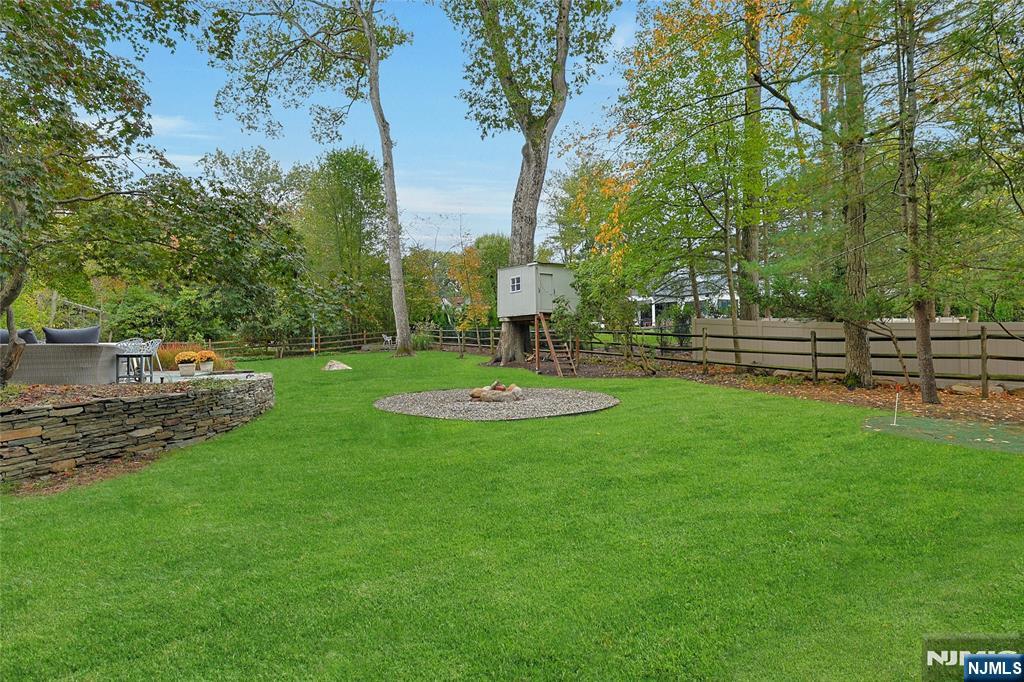 90 Arcadia Road