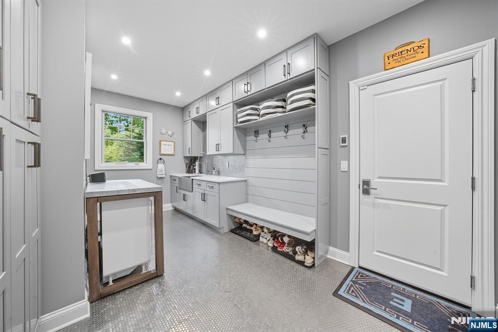 55 Ridge Road
