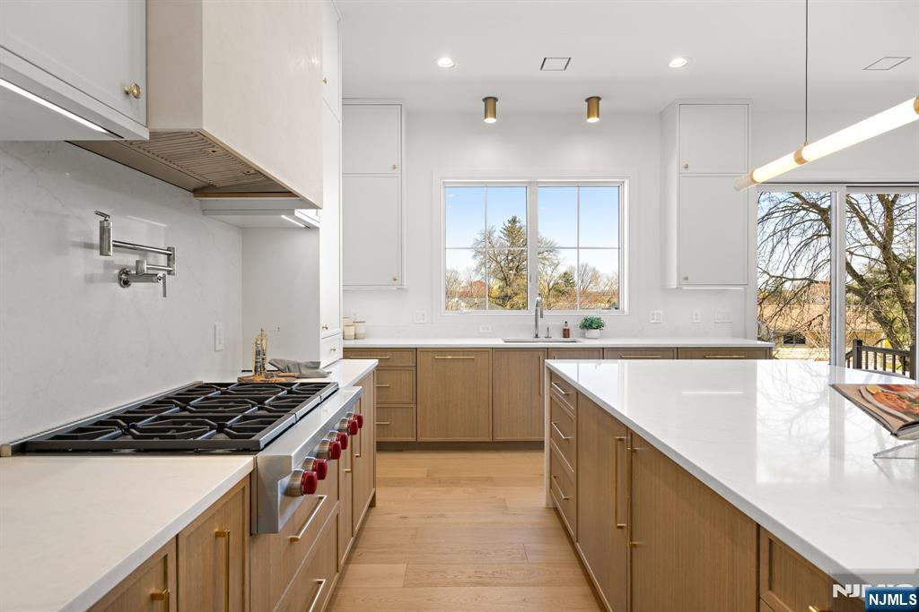 27 Garret Place