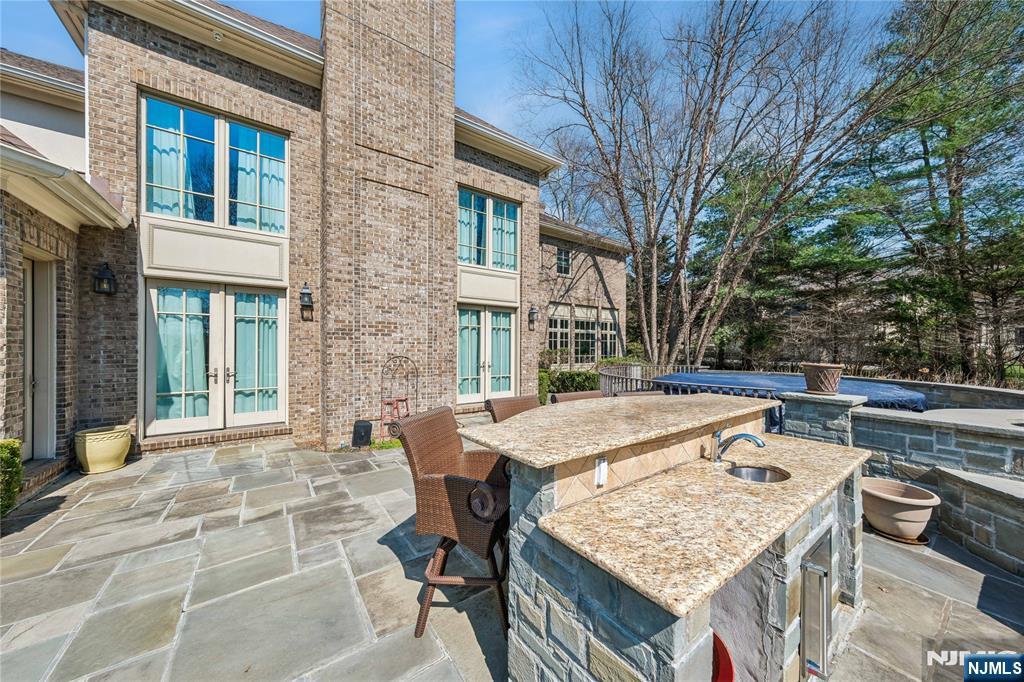 2 Alford Drive