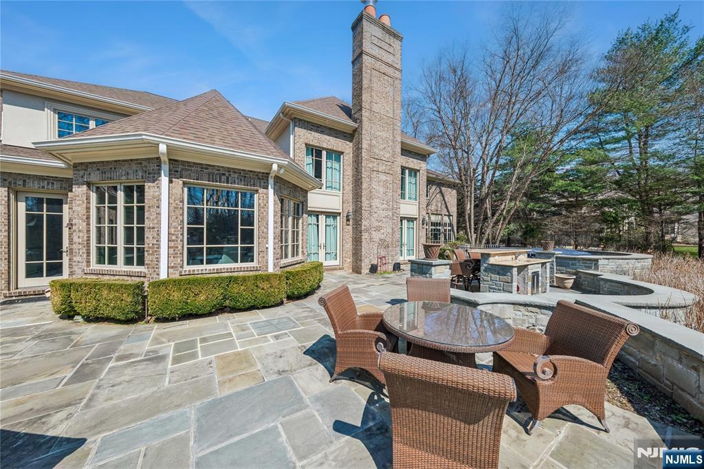 2 Alford Drive
