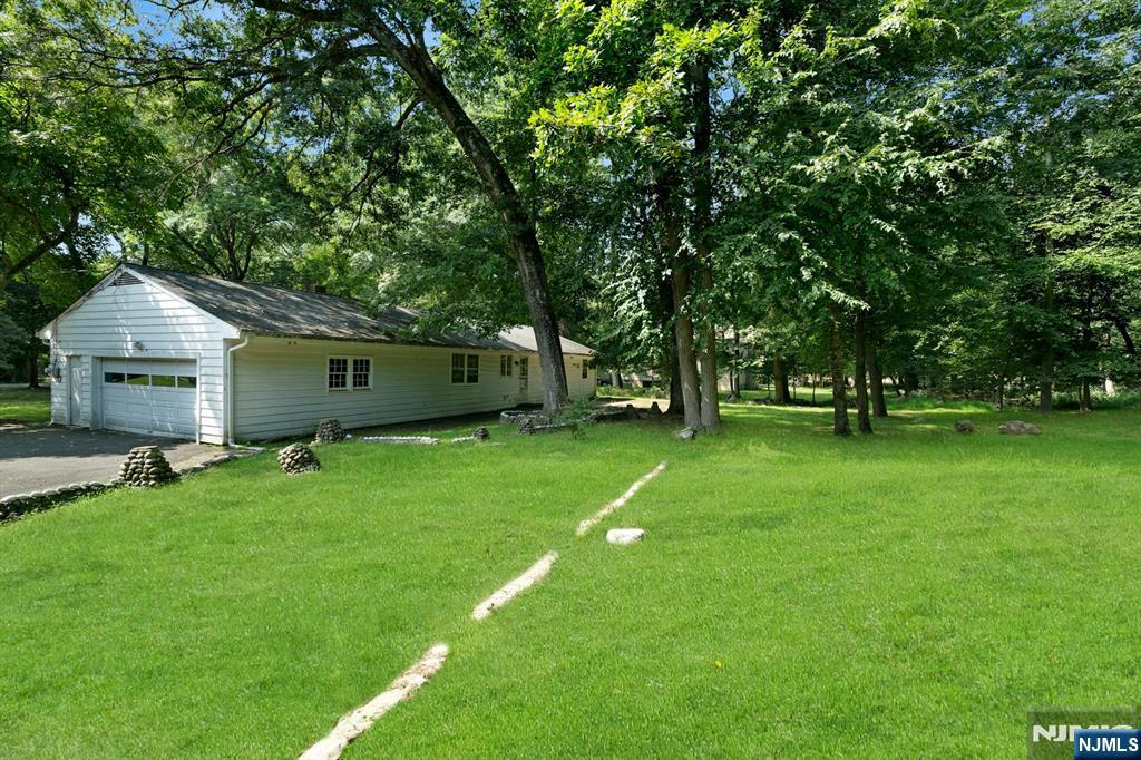 15 Pinehill Drive
