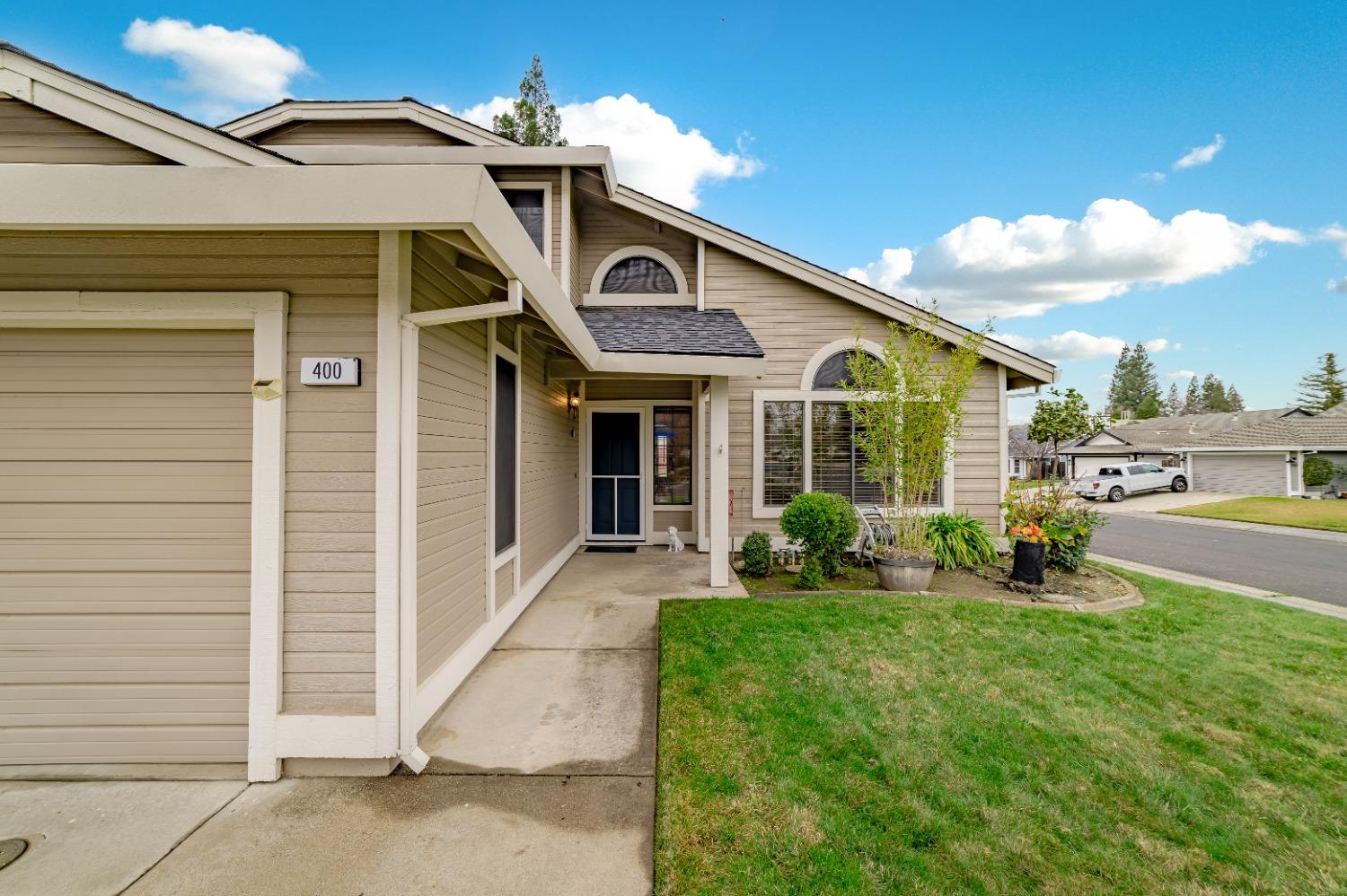 400 Leeward Court