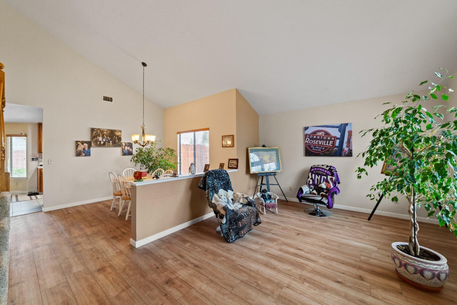 400 Leeward Court