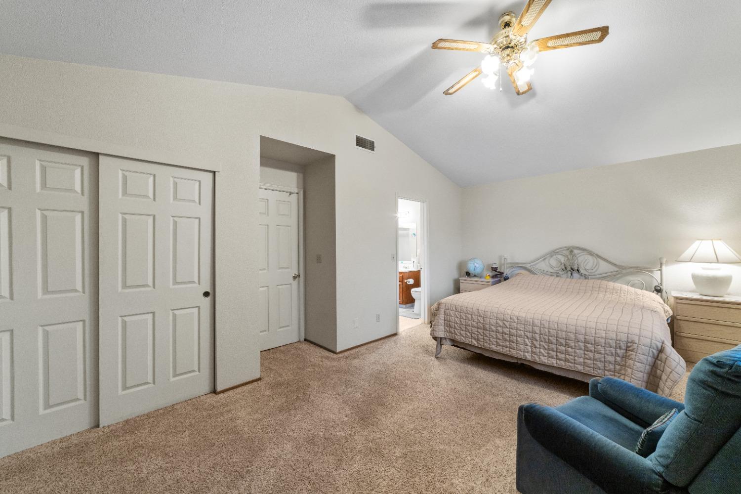 400 Leeward Court