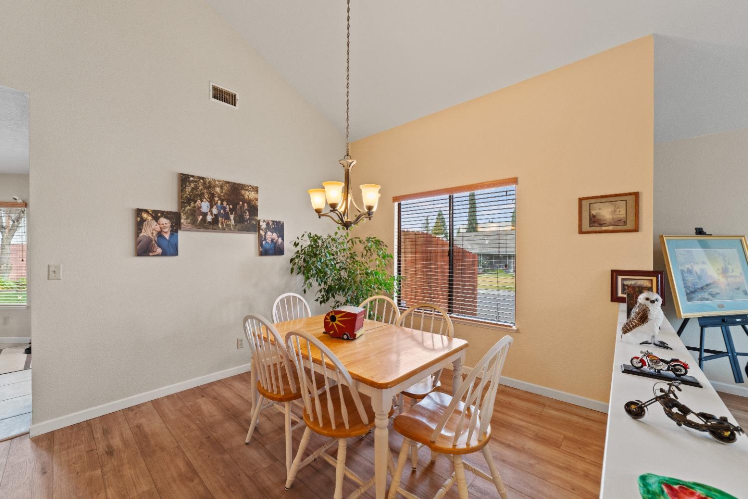 400 Leeward Court