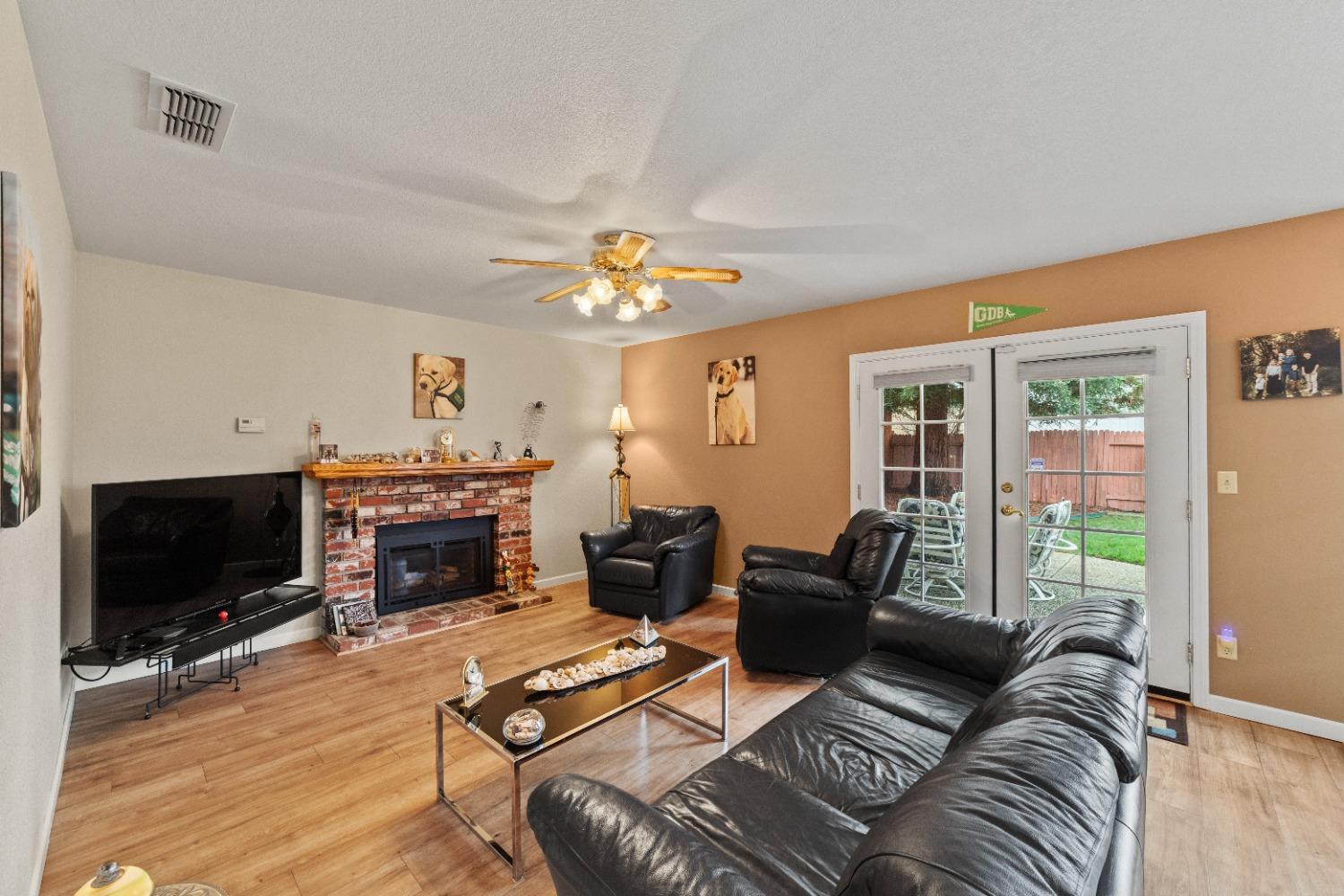 400 Leeward Court