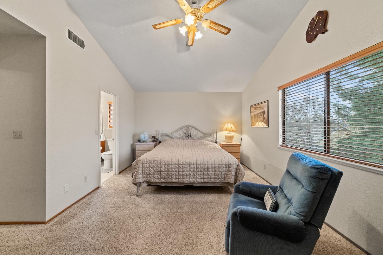 400 Leeward Court