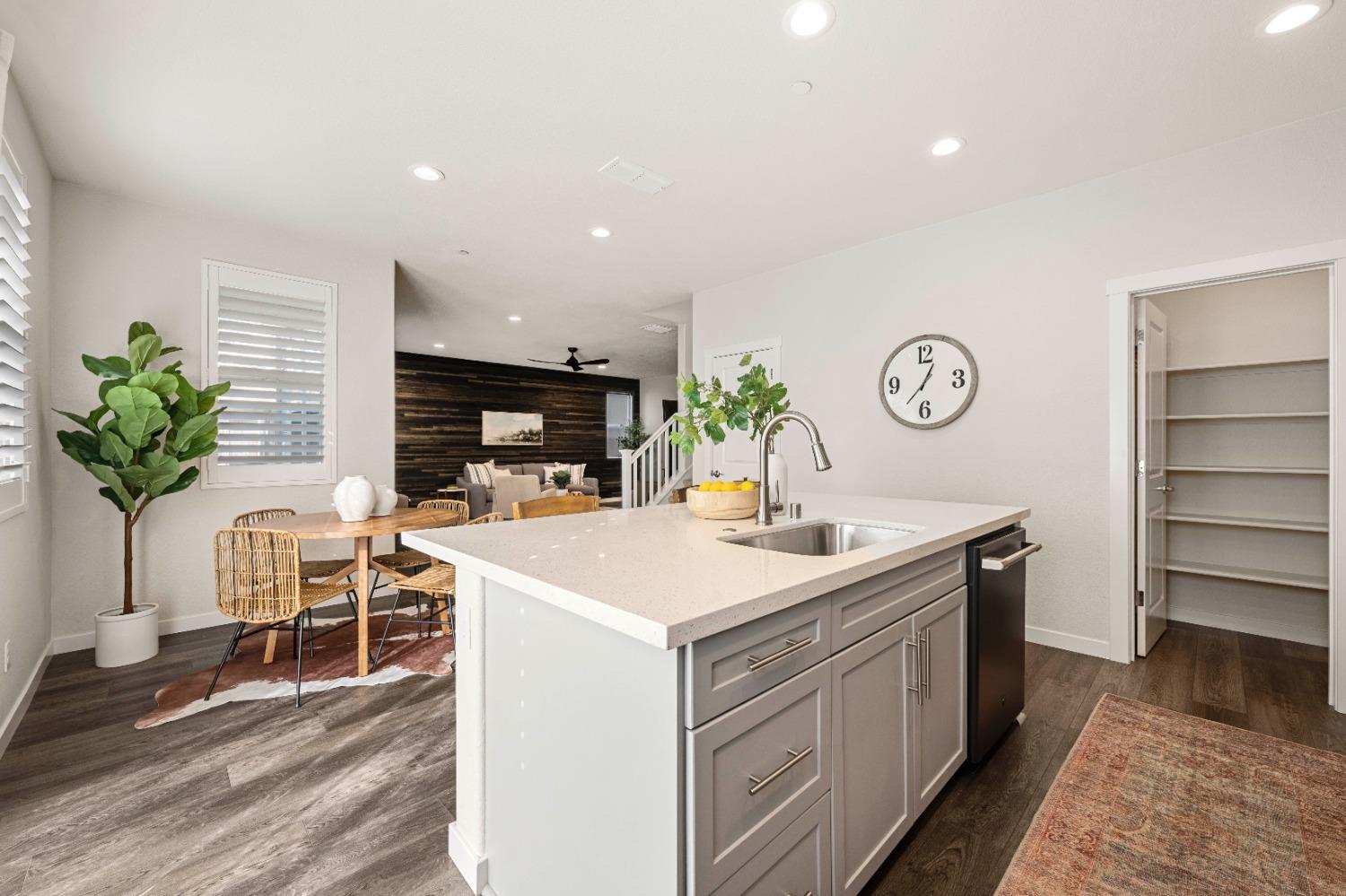 4842 Holden Drive