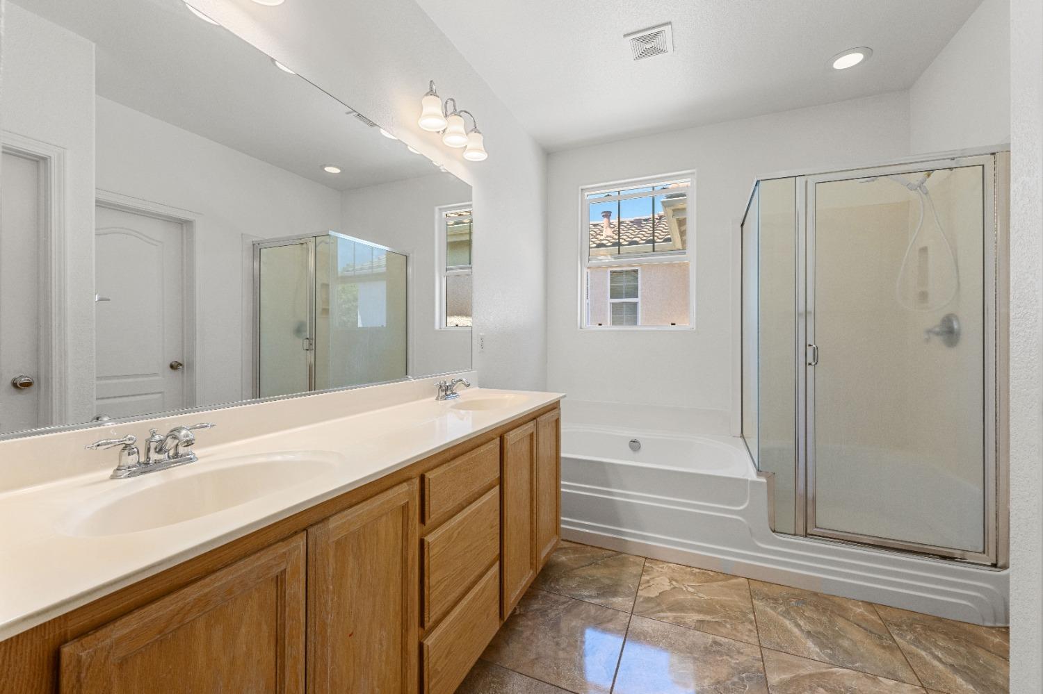 240 Wapello Circle