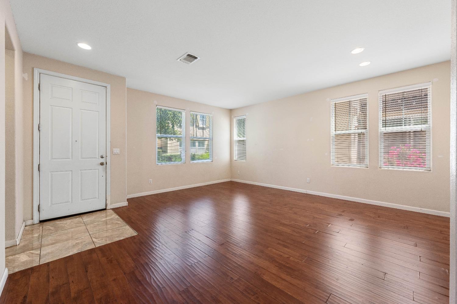 240 Wapello Circle