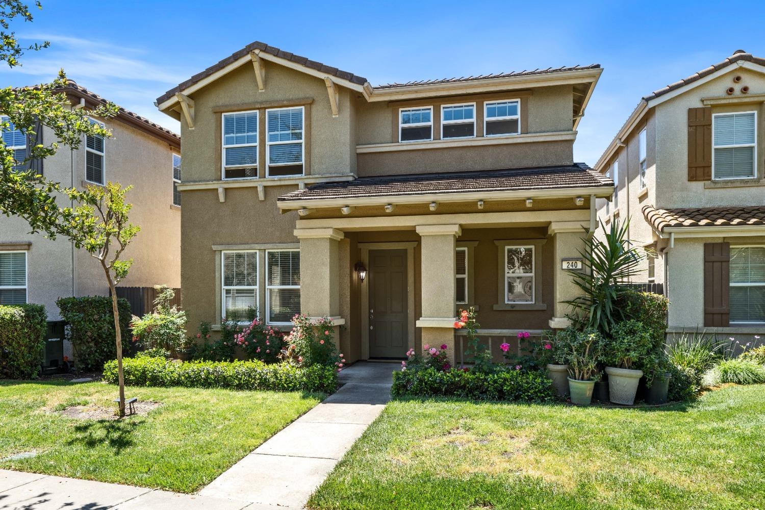 240 Wapello Circle