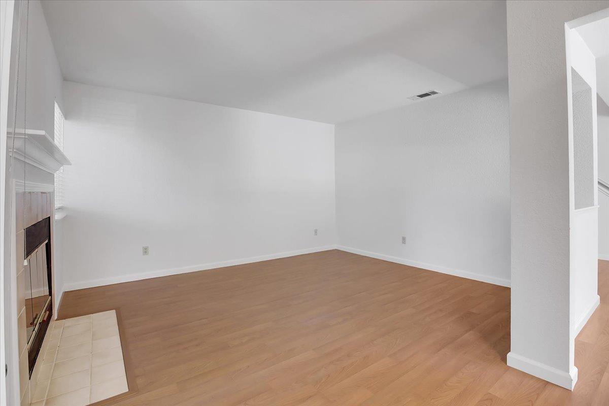 2687 Tyler Way