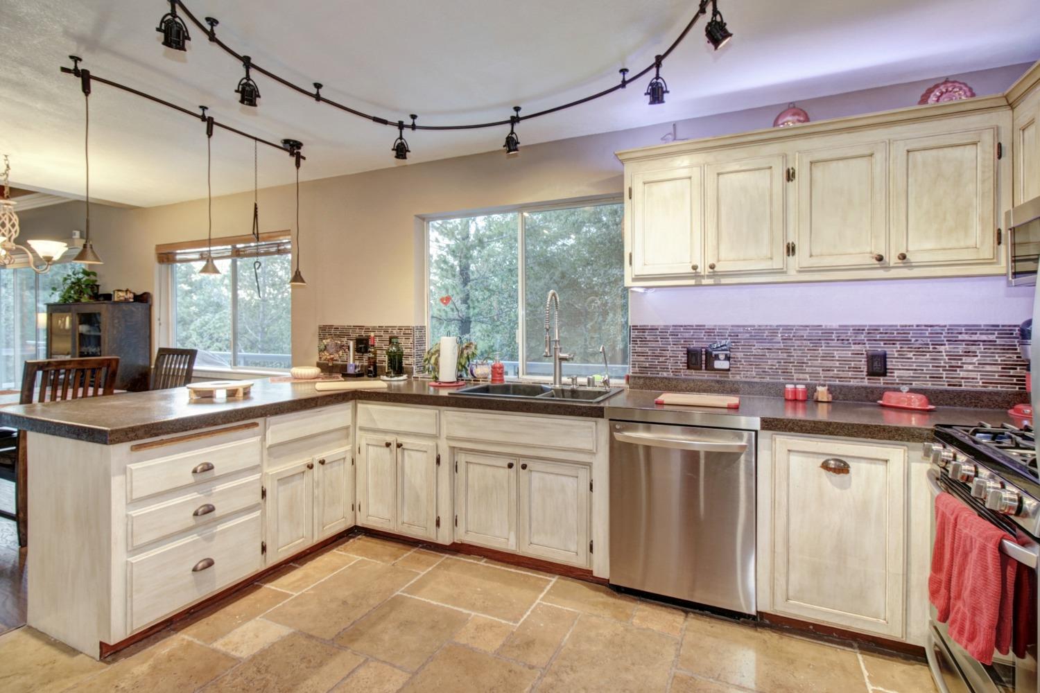 5170 Highcrest Drive