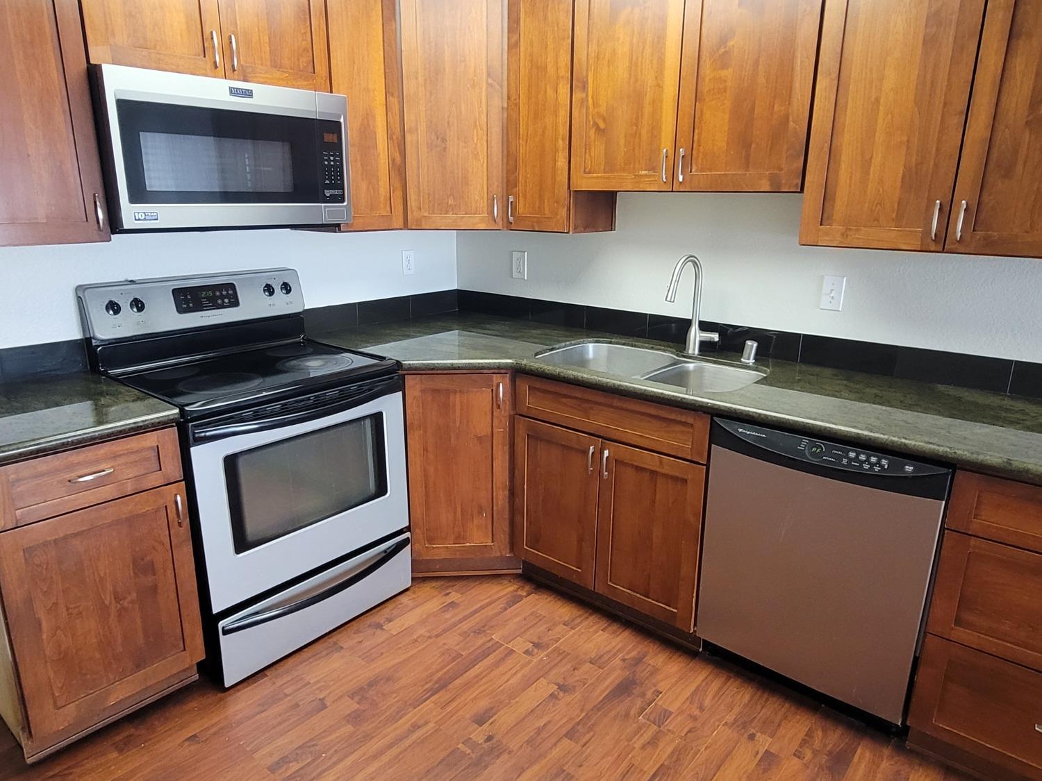 8317 Deville Oaks Way