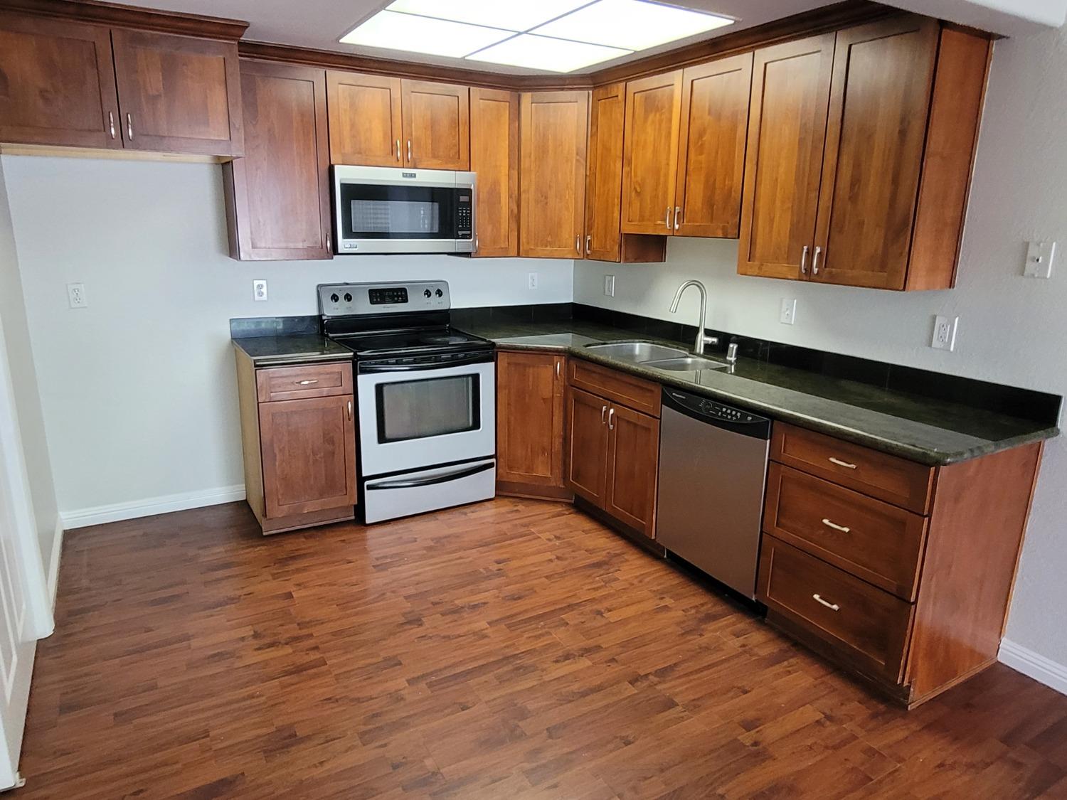 8317 Deville Oaks Way