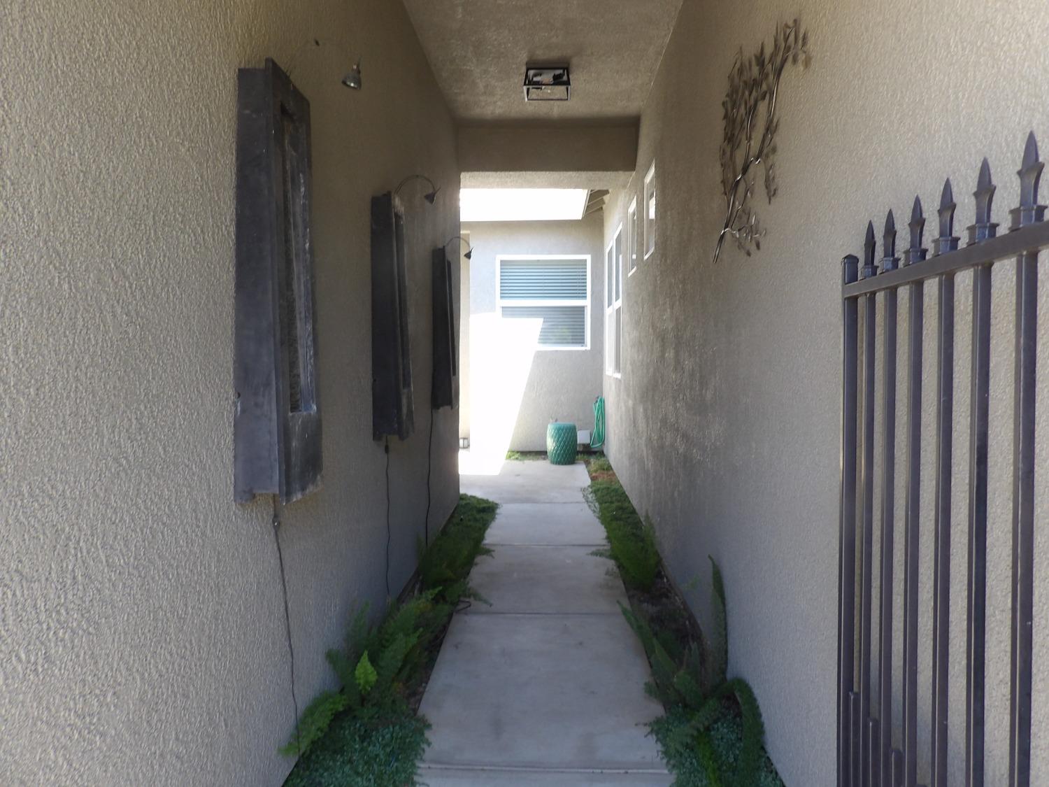 7635 Peter Ray Court