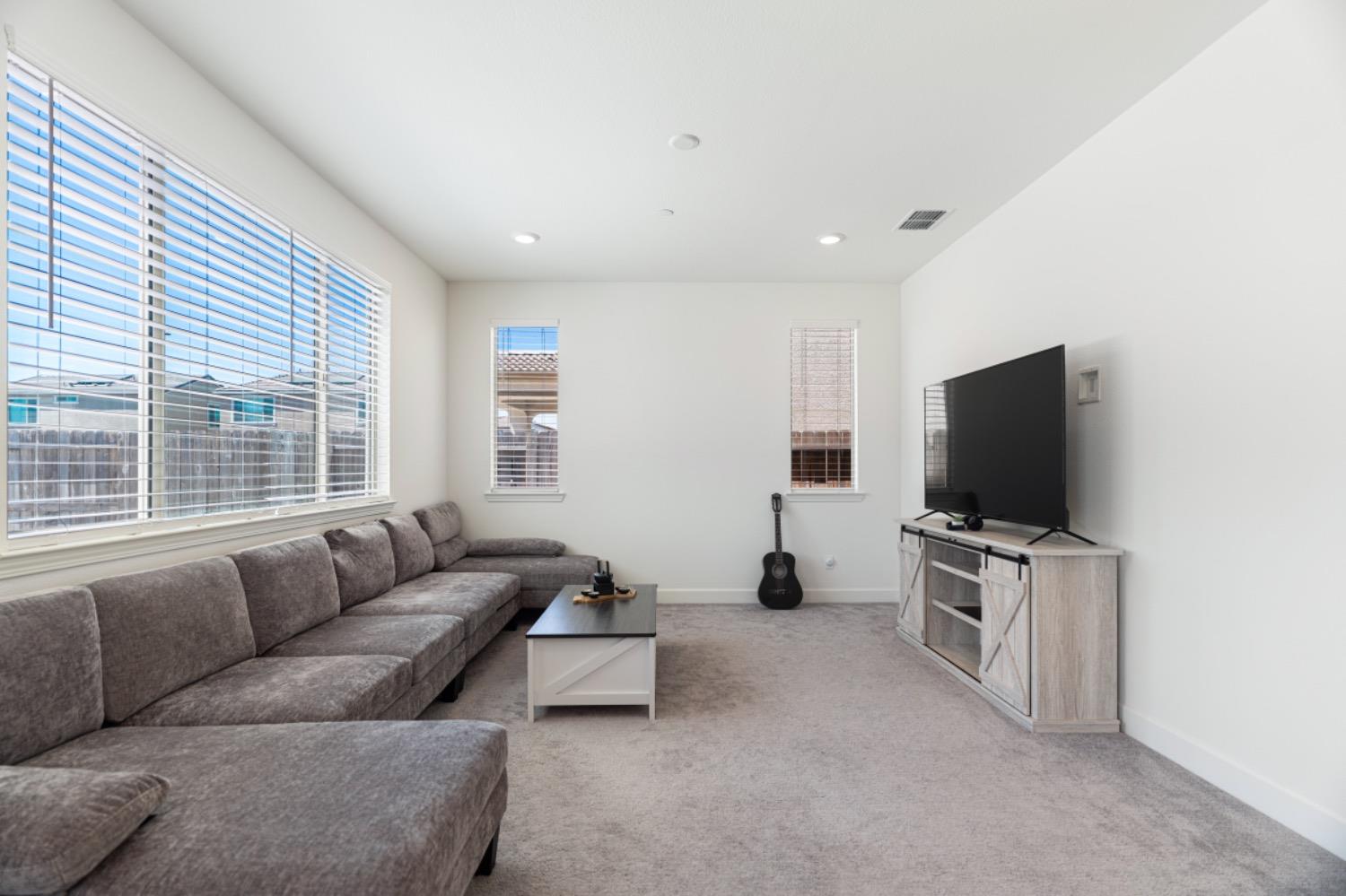 10454 Cello Way