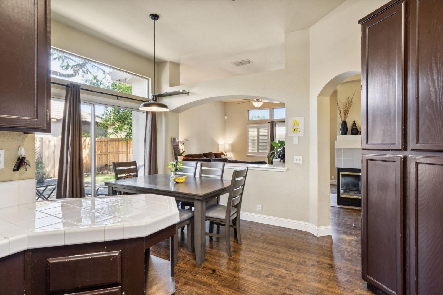 233 Gainsborough Court