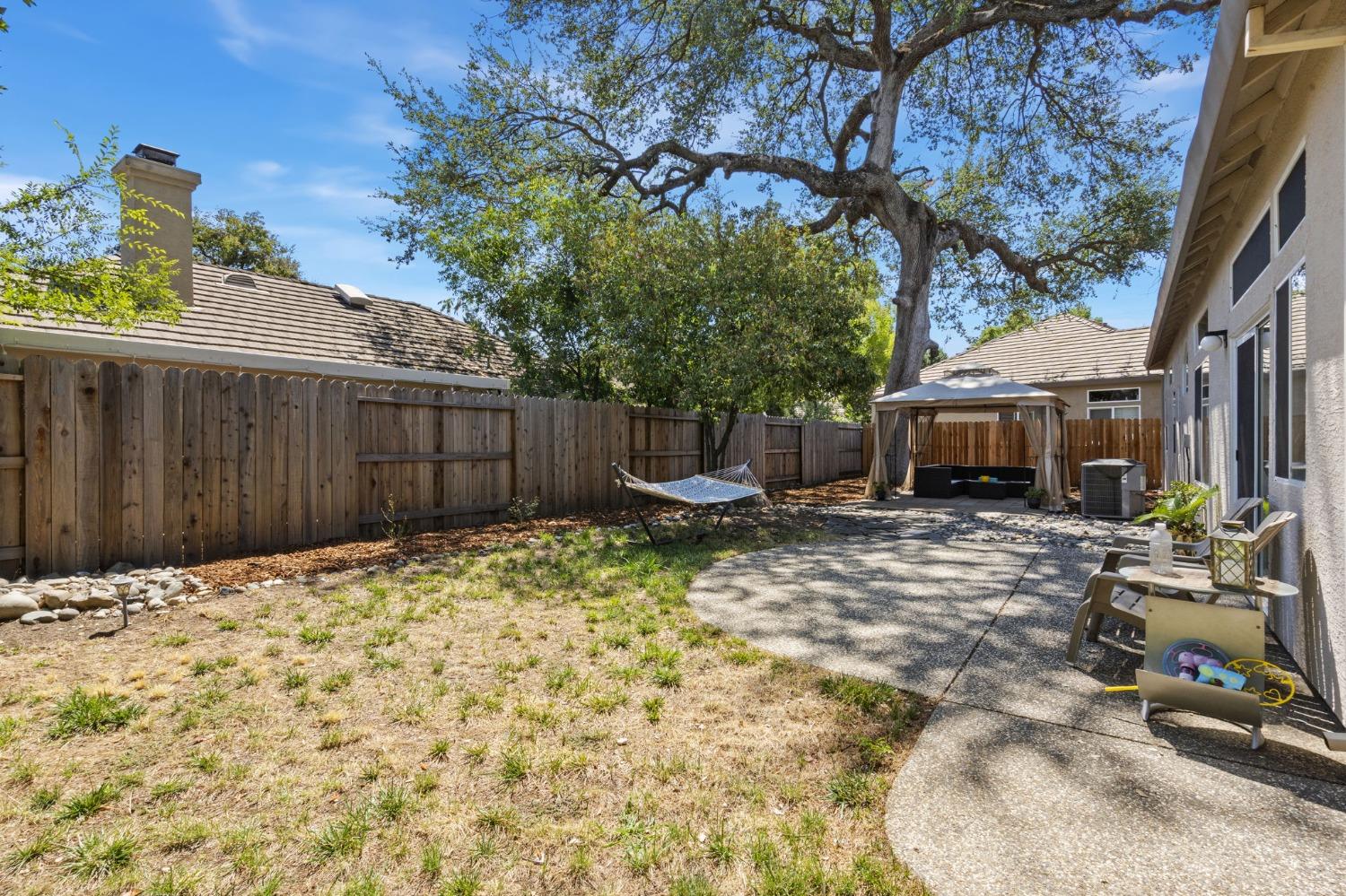 233 Gainsborough Court