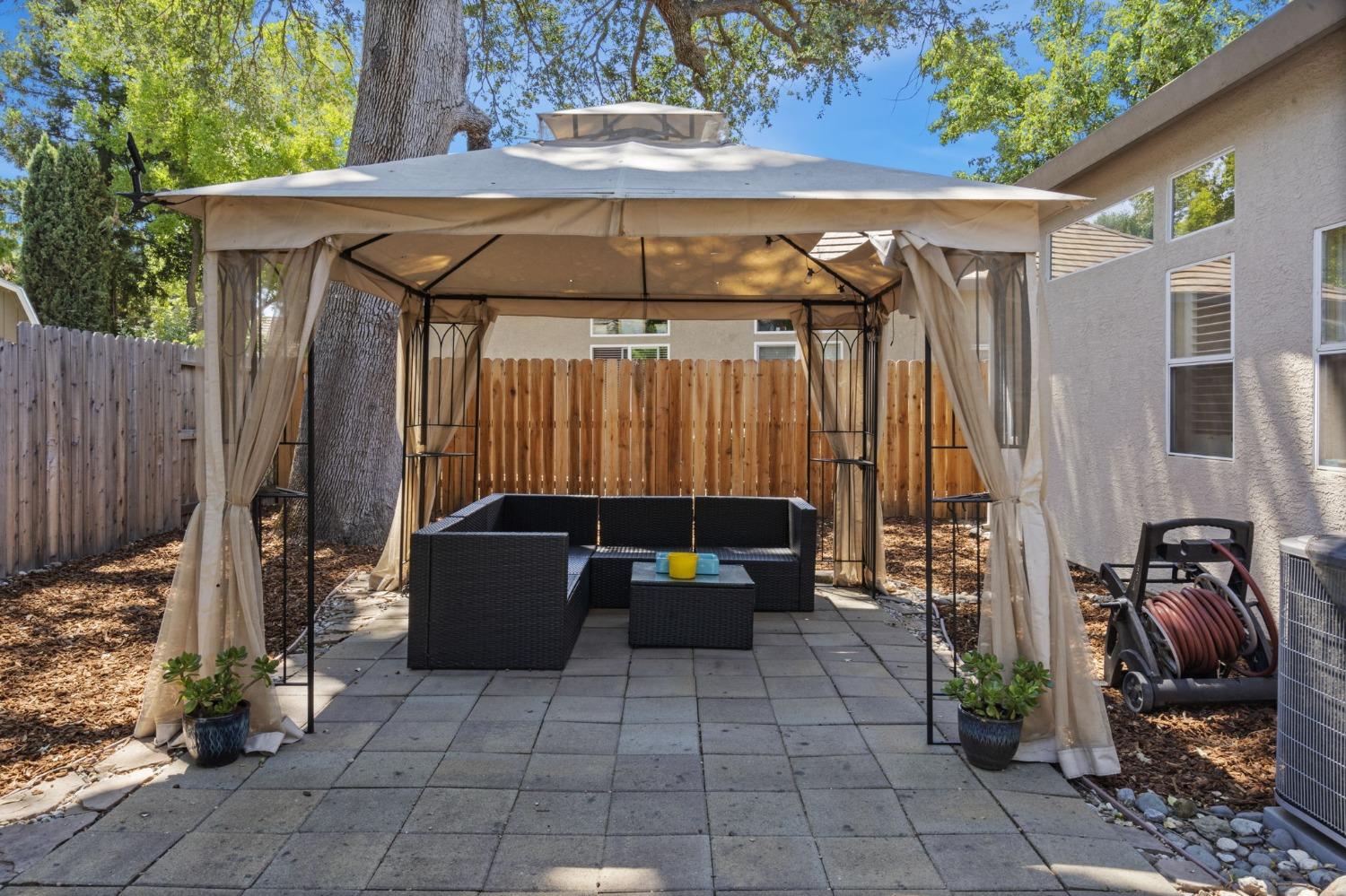 233 Gainsborough Court