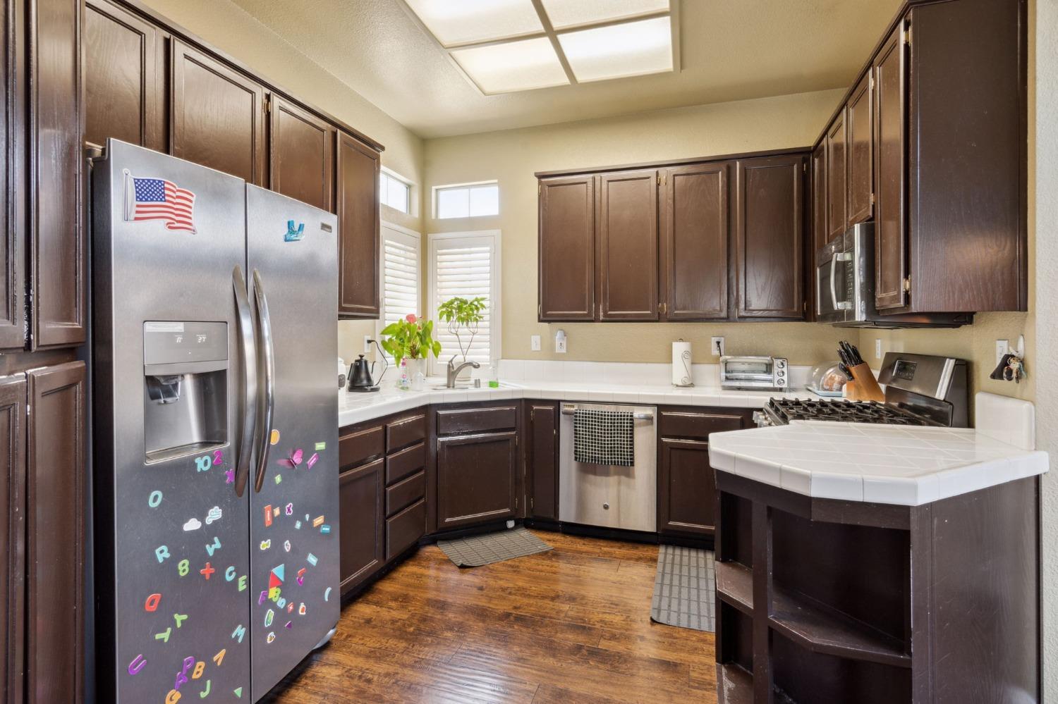 233 Gainsborough Court