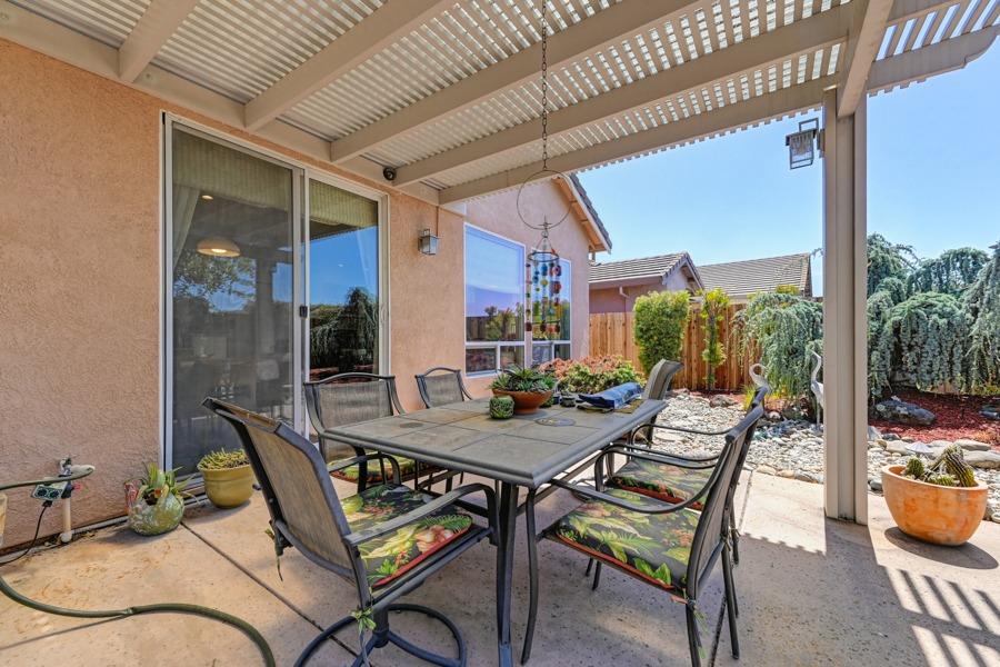 6121 Crater Lake Drive