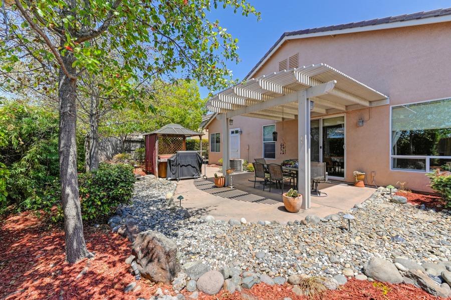 6121 Crater Lake Drive