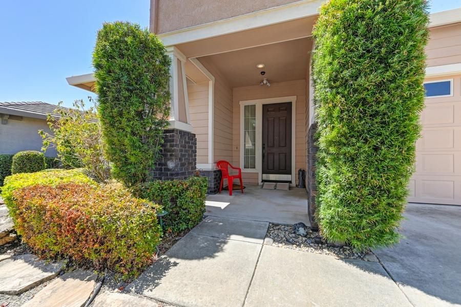 6121 Crater Lake Drive