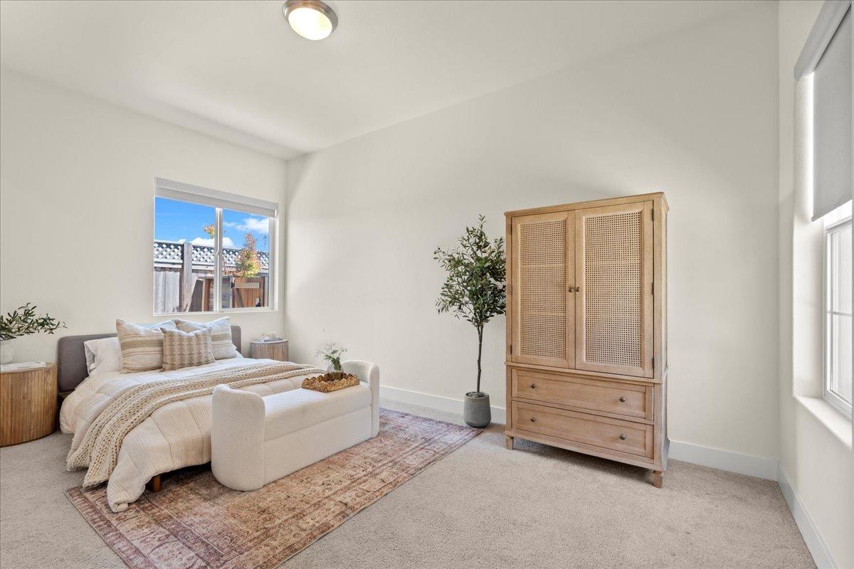 9270 Mirabelle Street