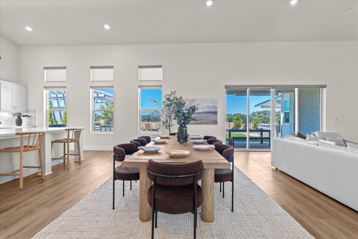 9270 Mirabelle Street