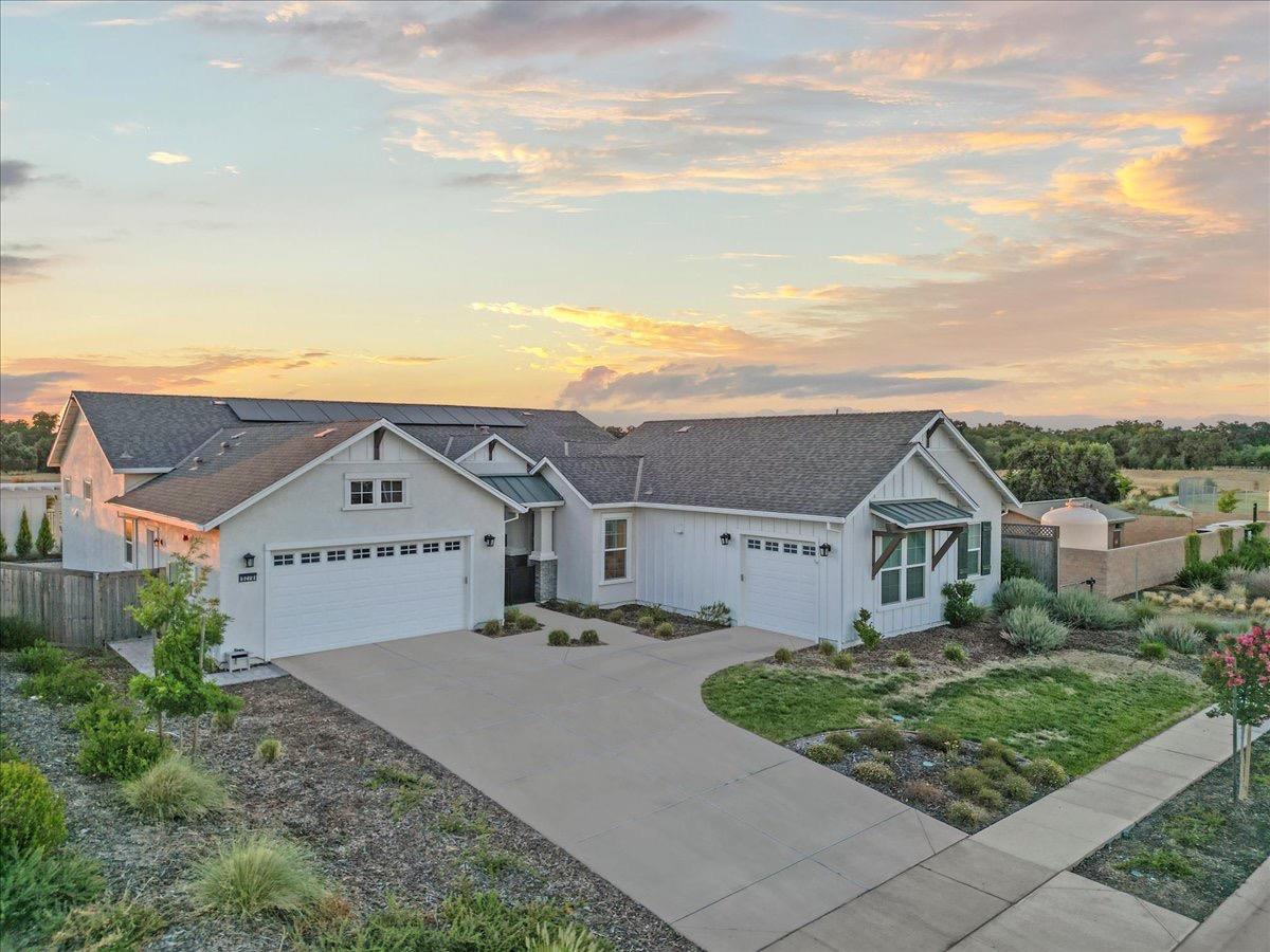 9270 Mirabelle Street