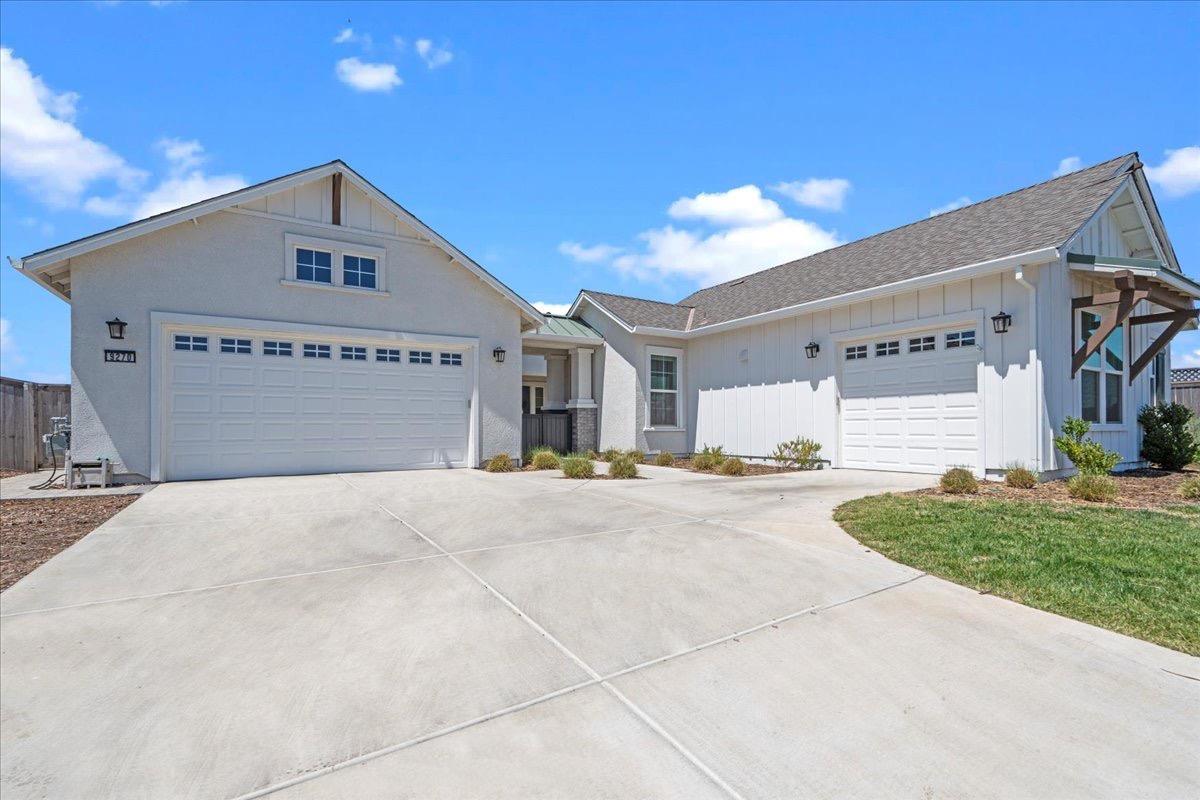 9270 Mirabelle Street