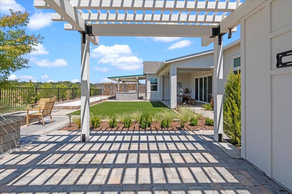 9270 Mirabelle Street