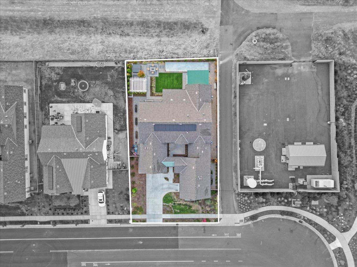 9270 Mirabelle Street