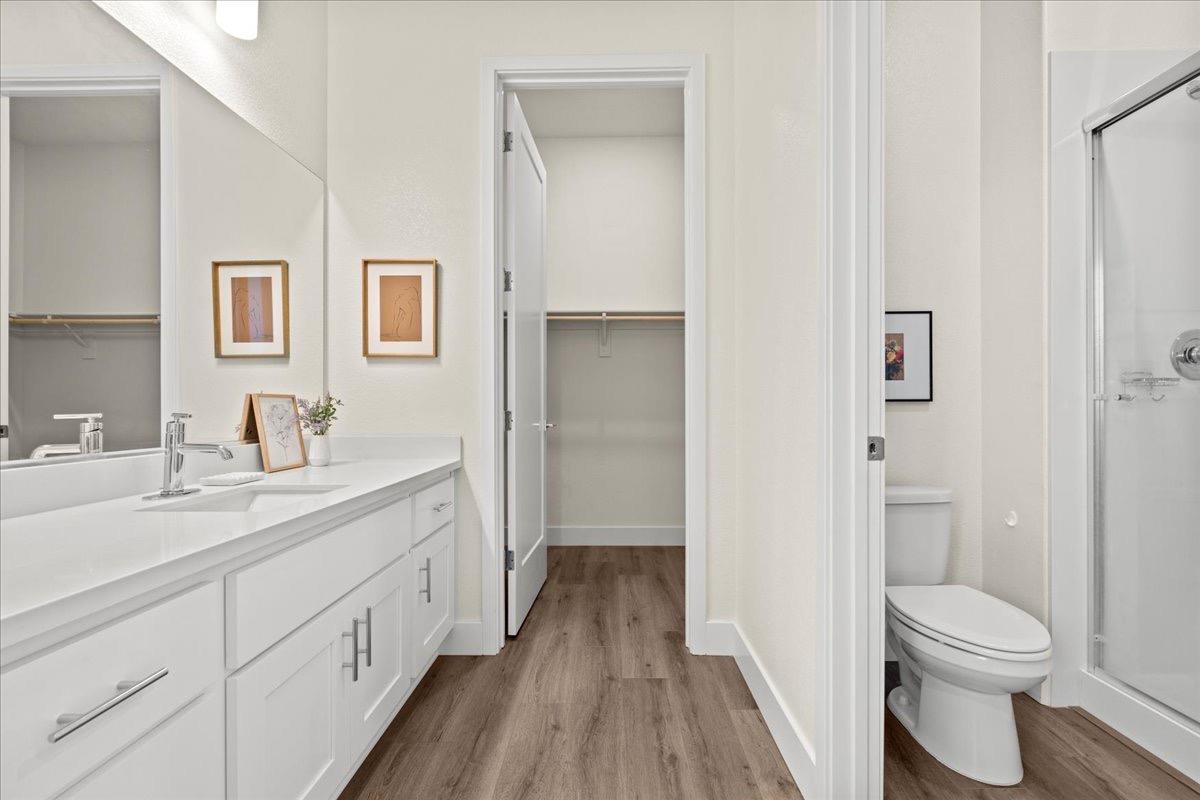 9270 Mirabelle Street