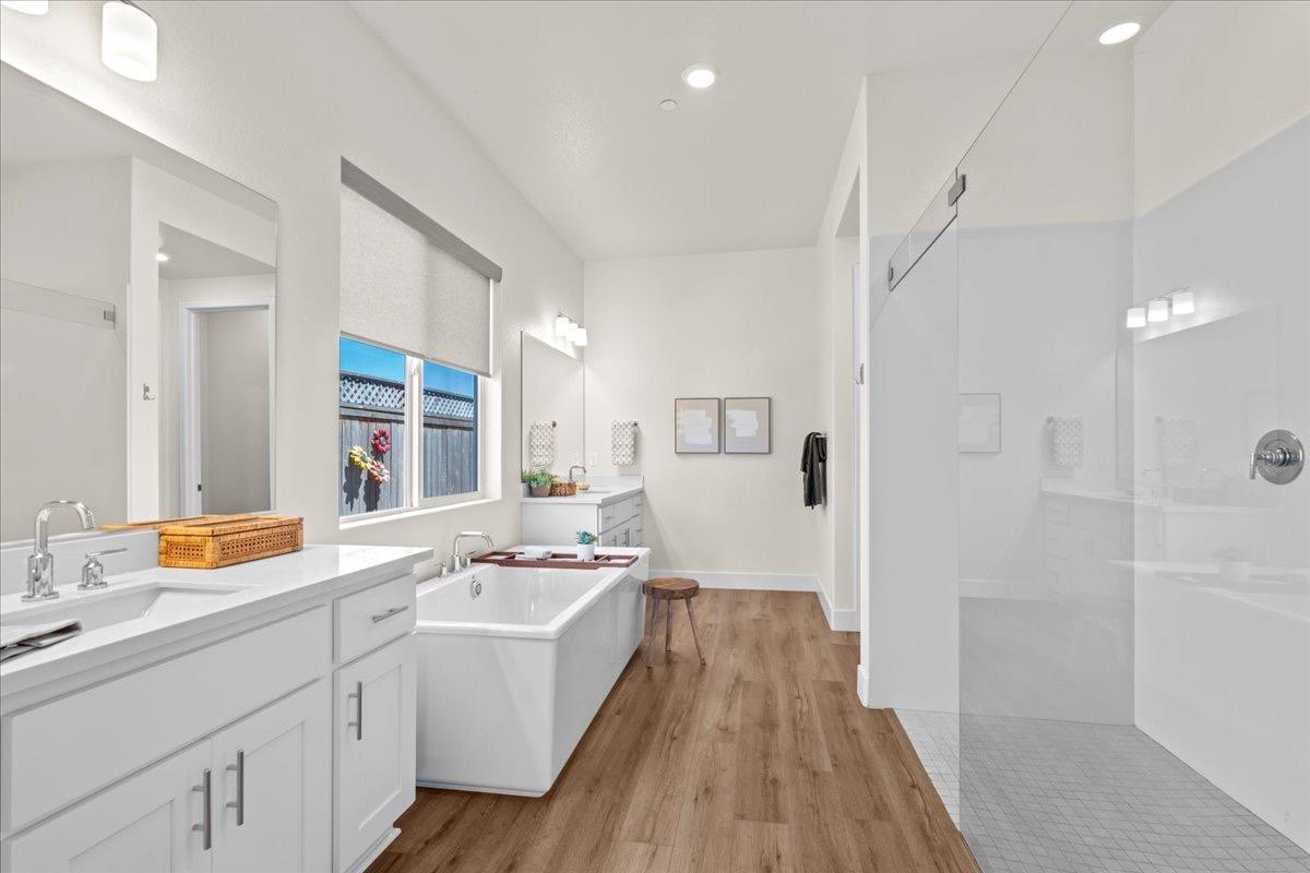 9270 Mirabelle Street