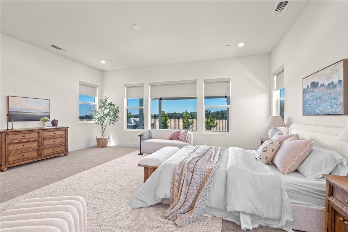 9270 Mirabelle Street