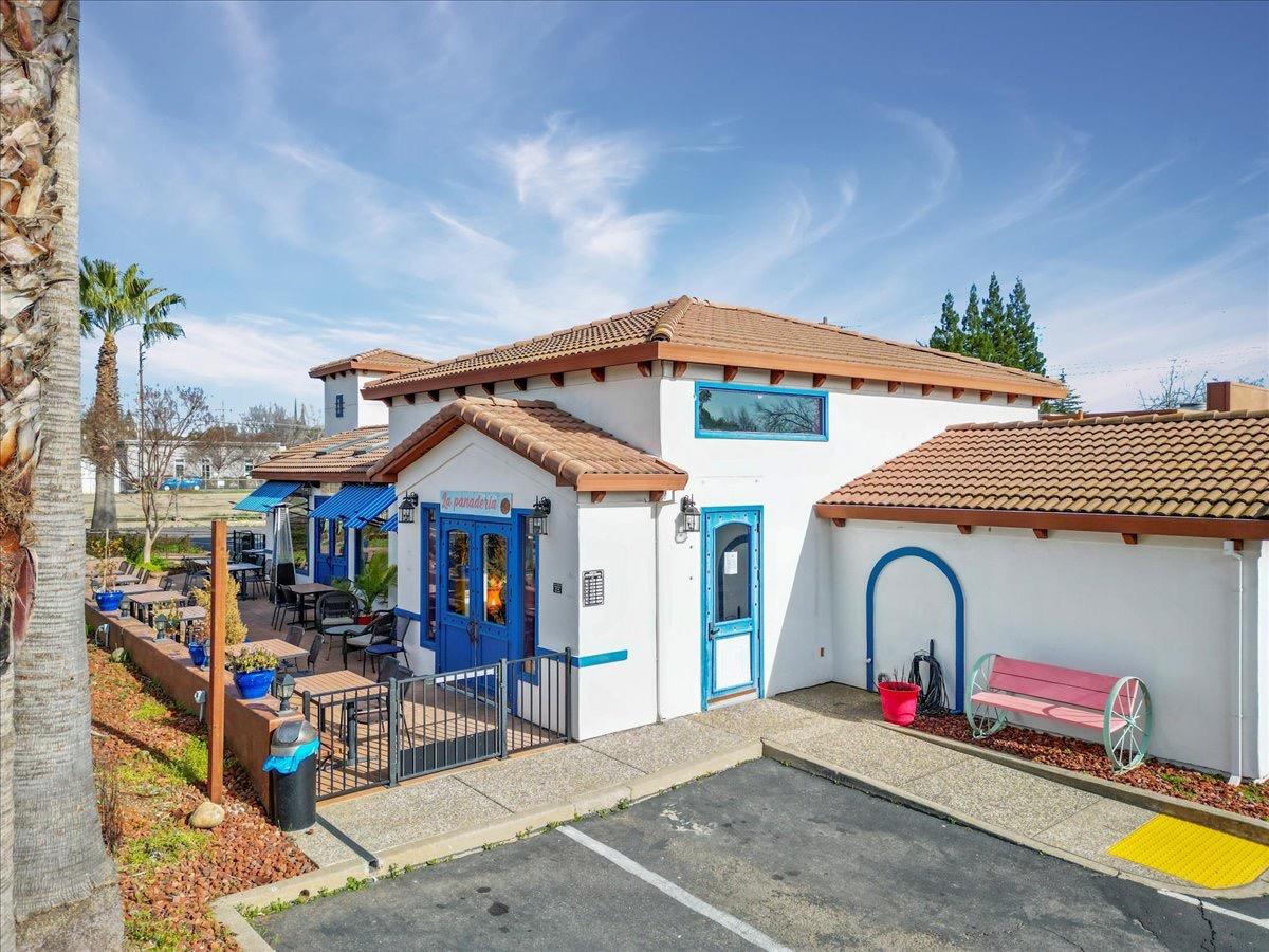 409 Natoma Street