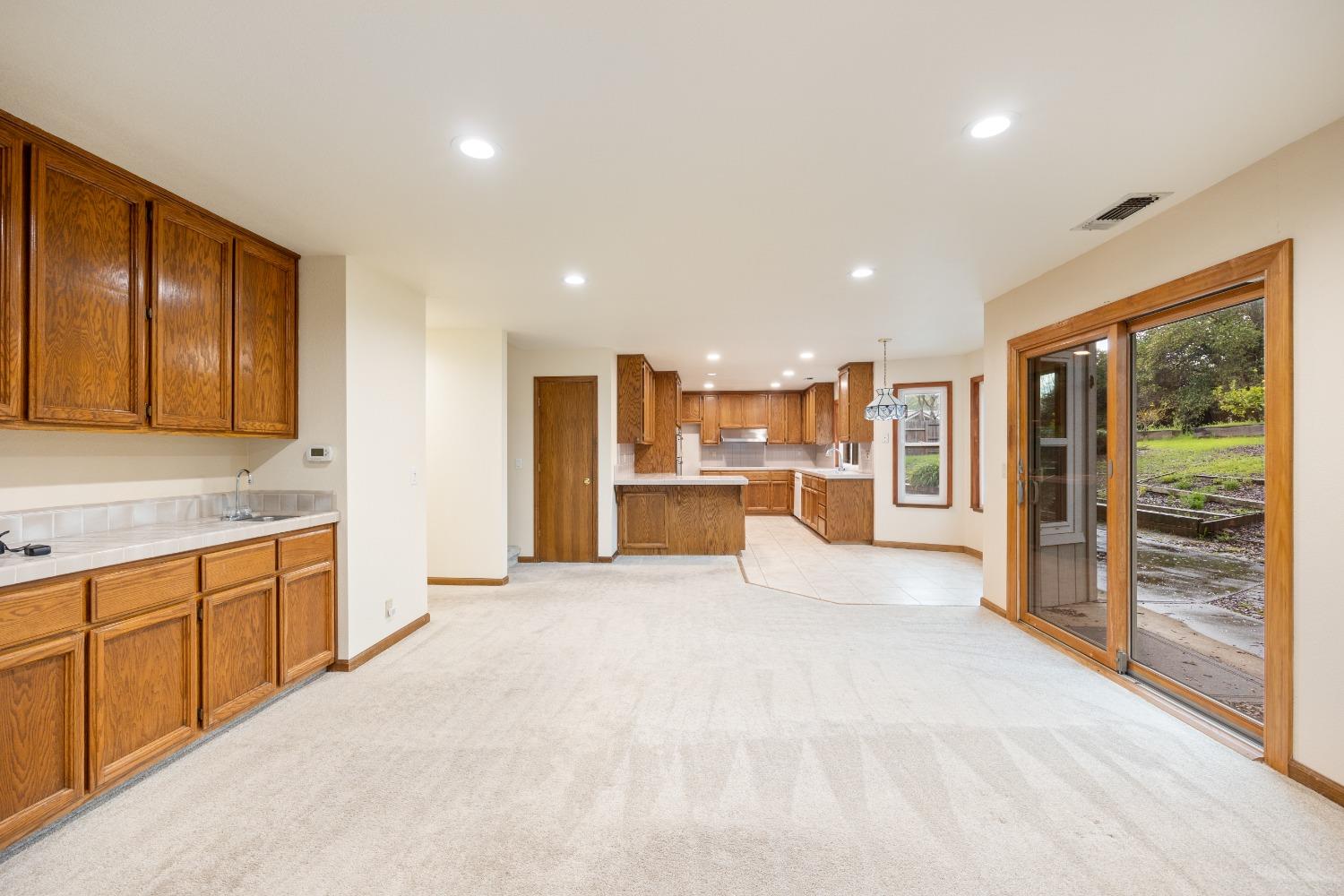 1035 Brookline Circle