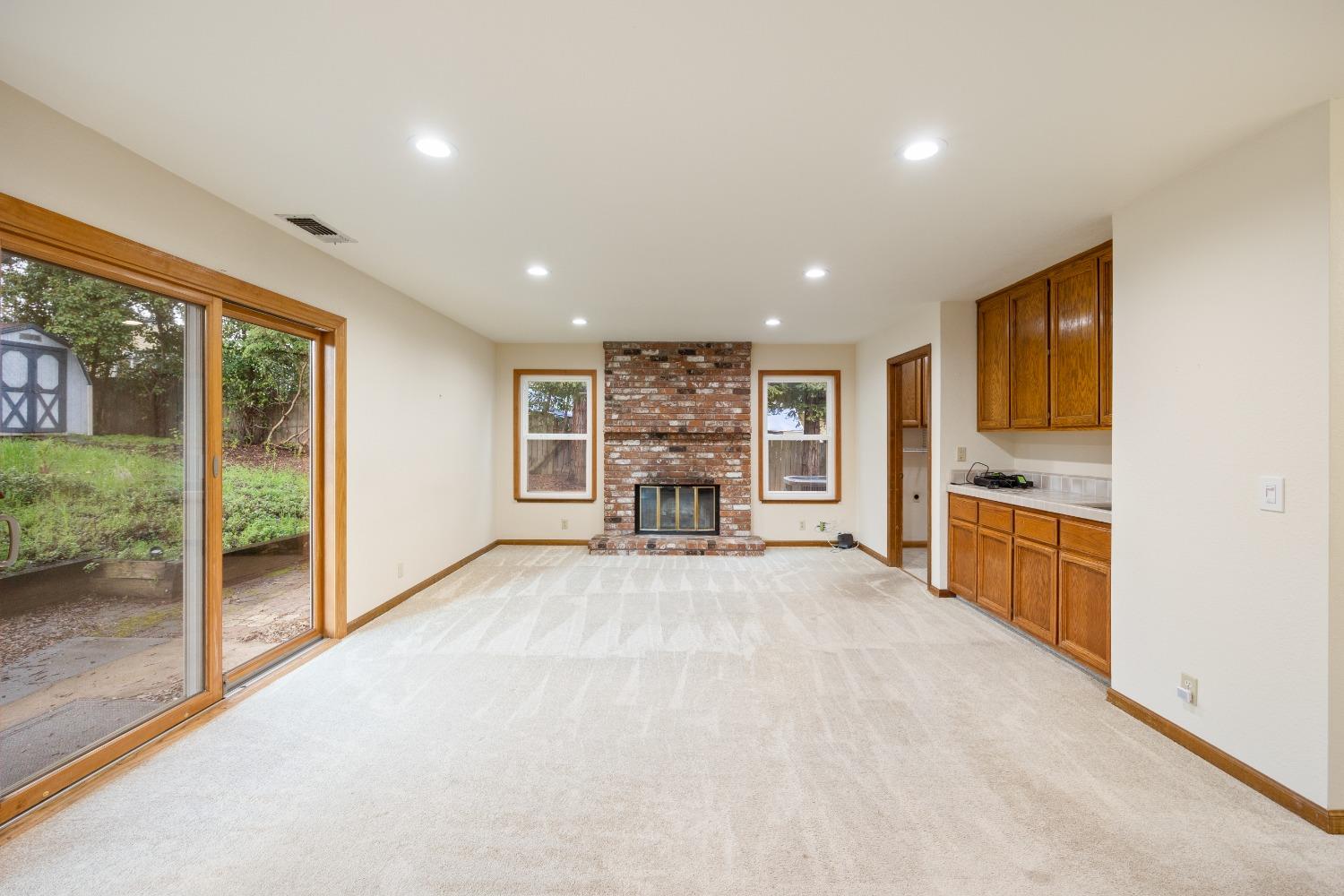 1035 Brookline Circle