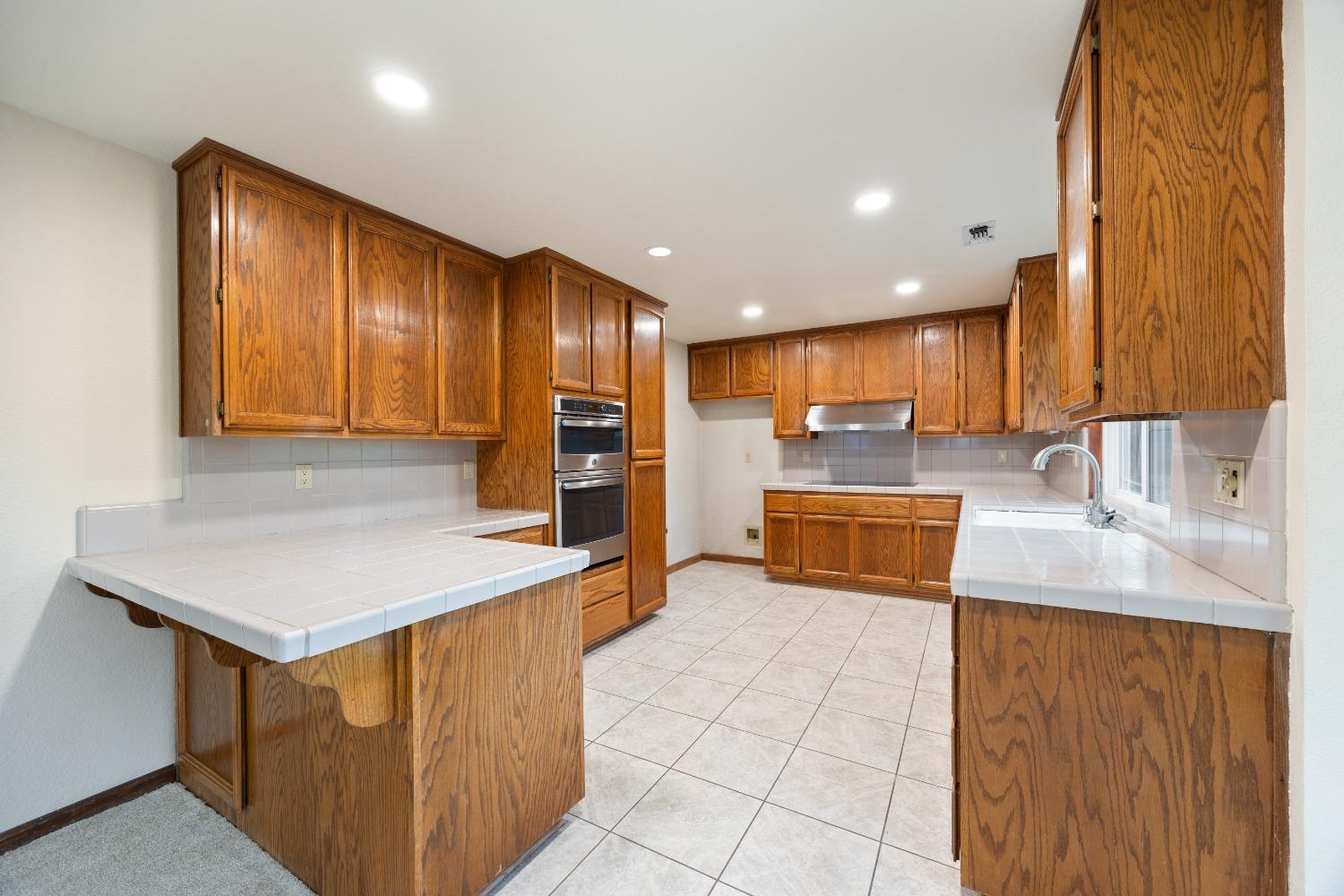 1035 Brookline Circle