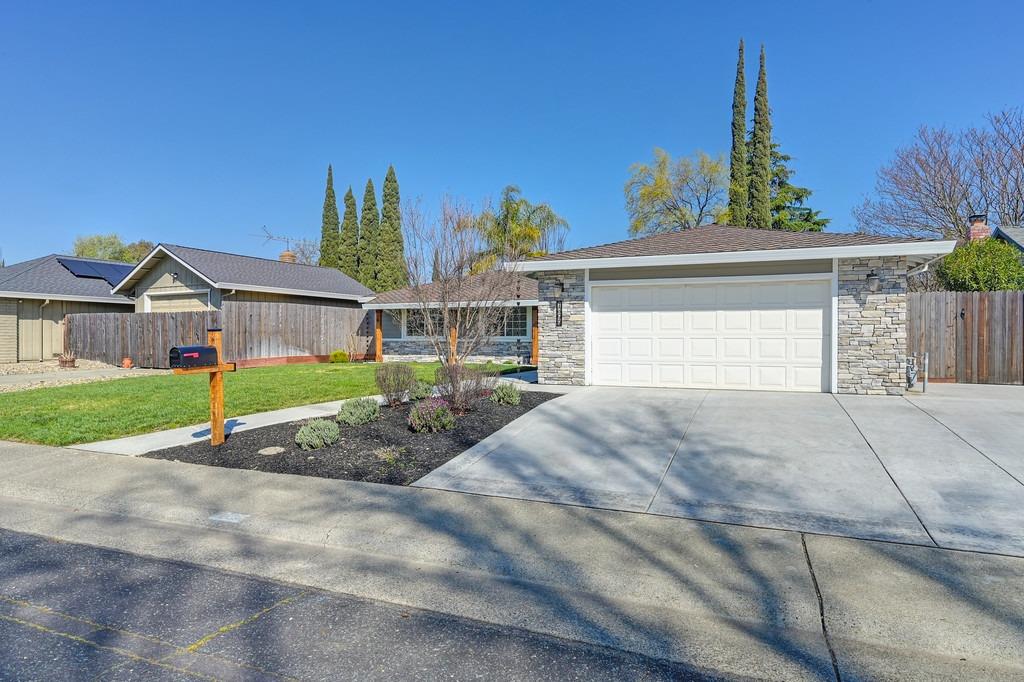 1804 Northbrook Drive