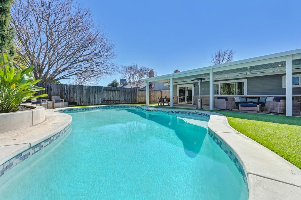 1804 Northbrook Drive