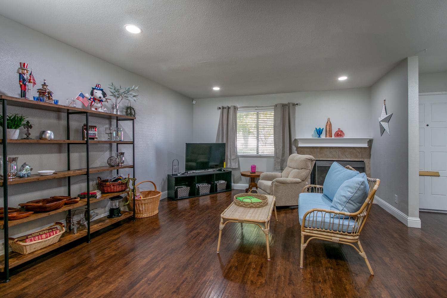 5861 Sperry Drive