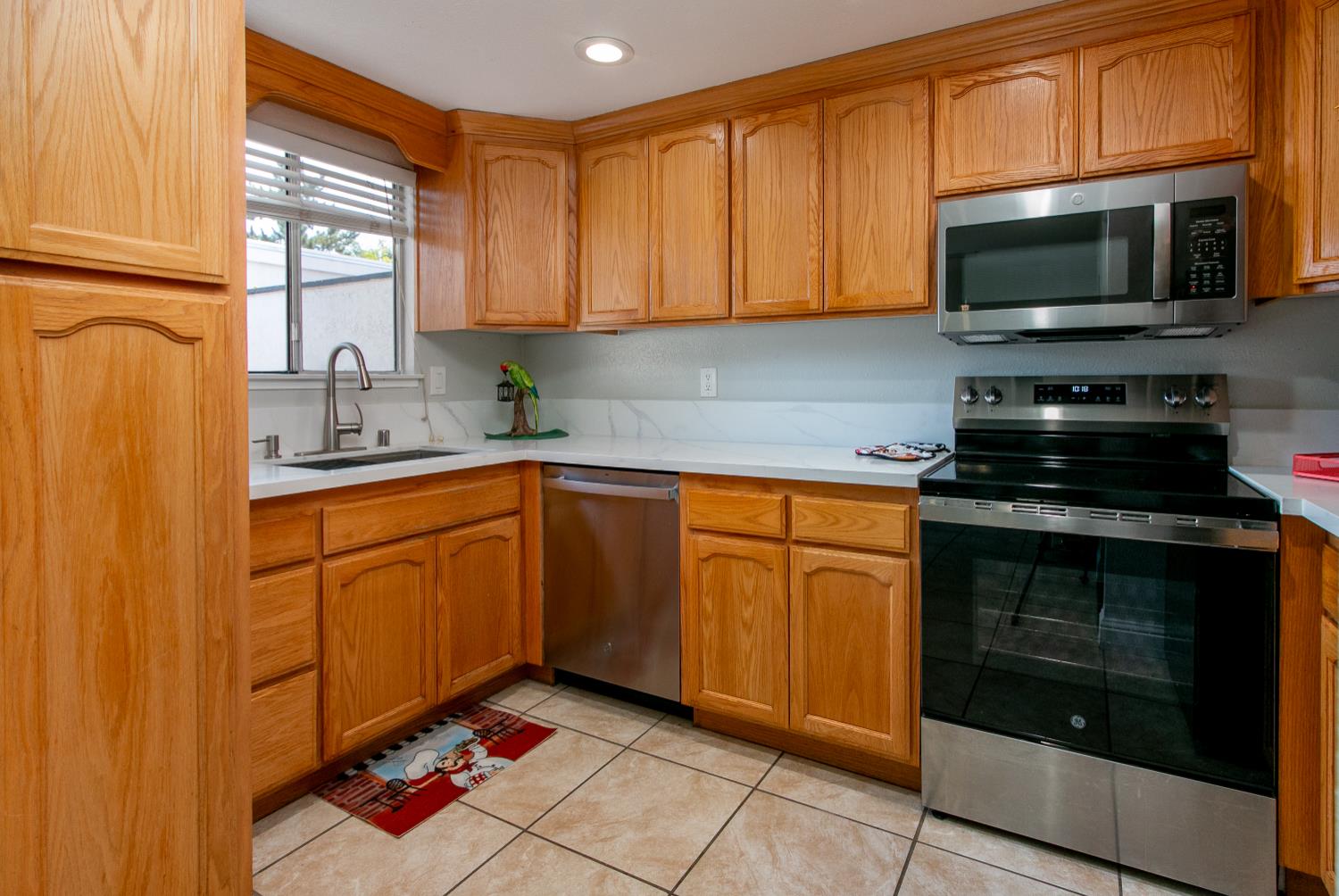 5861 Sperry Drive
