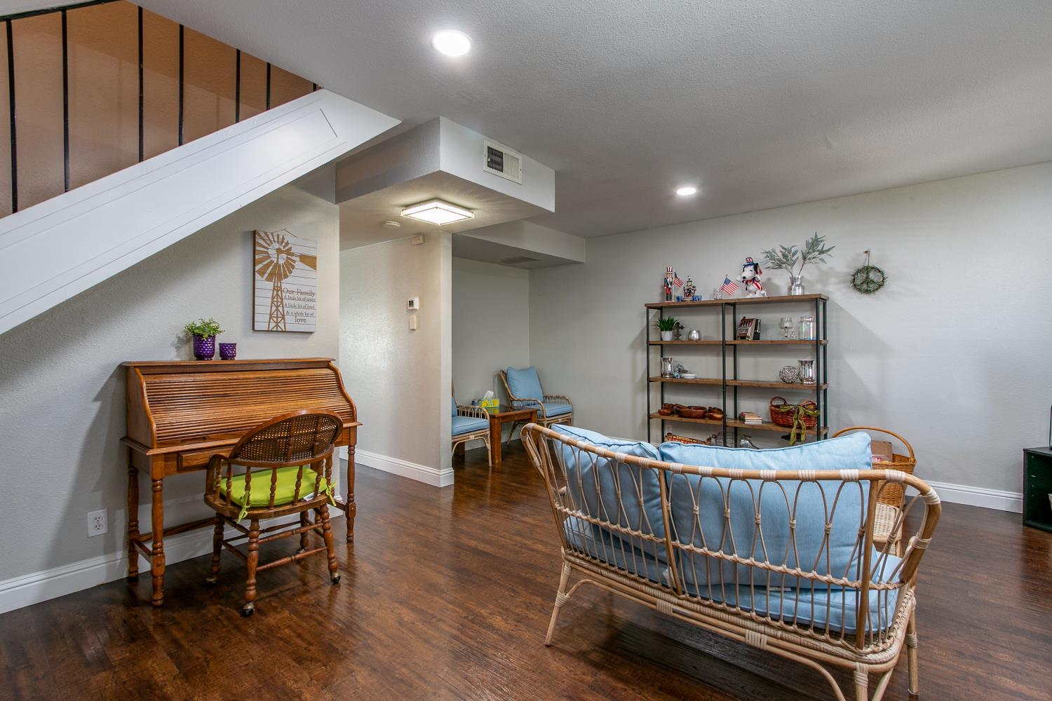 5861 Sperry Drive