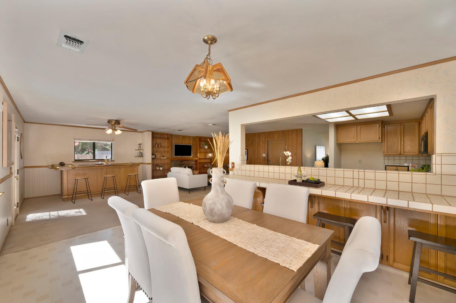 2525 La Cumbra Circle